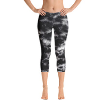 Load image into Gallery viewer, Onyx &amp; Frost Tie Dye Capri Leggings