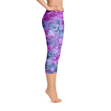Load image into Gallery viewer, Indigo &amp; Orchid Tie Dye Capri Leggings