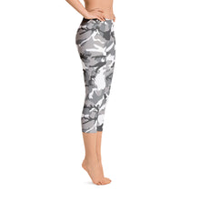 Load image into Gallery viewer, Grey Camouflage Capri Leggings
