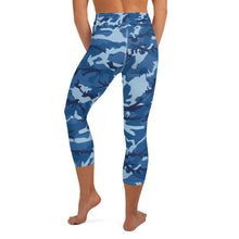 Load image into Gallery viewer, Blue Camouflage Yoga Capri Leggings