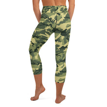 Load image into Gallery viewer, Green Camouflage Yoga Capri Leggings