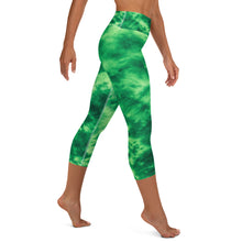 Load image into Gallery viewer, Emerald Tie Dye Yoga Capri Leggings